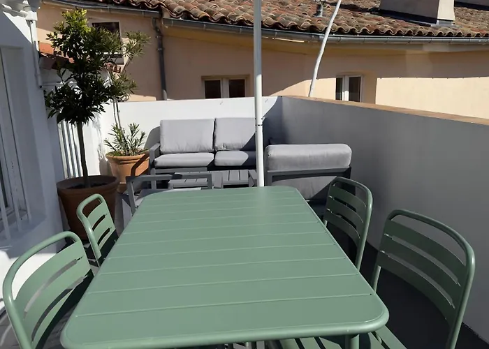 Centre Historique Appartement Climatise Avec Terrasse